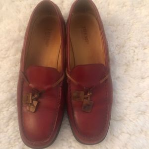 Tremp Women’s Red Leather Shoes Sz 8.5